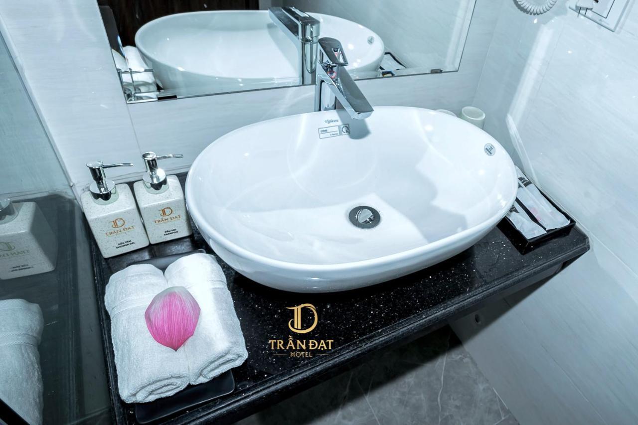 Tran Dat Hotel Χα Λονγκ Εξωτερικό φωτογραφία